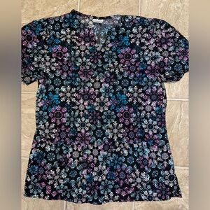 Willow Brook Scrub Top in Black/Pink/Blue/White Snowflake Pattern